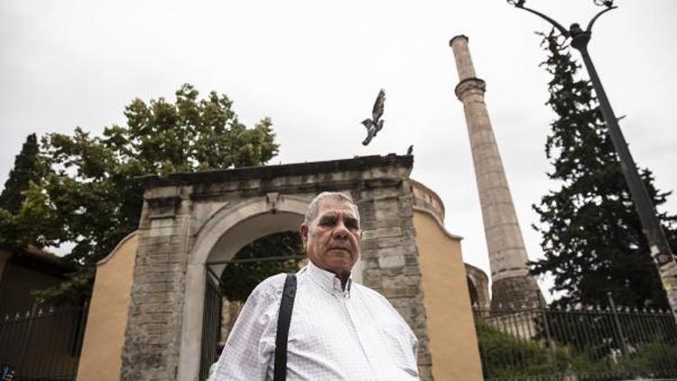 Camileri kapalı Selanikli Türkler, cenazelerini yüzlerce kilometre taşıyor