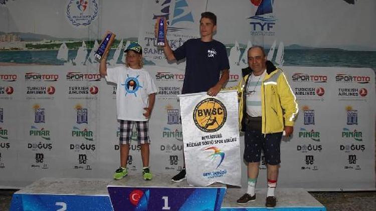 Beylikdüzü Rüzgar Sörfü Kulübü Türkiye Şampiyonu oldu