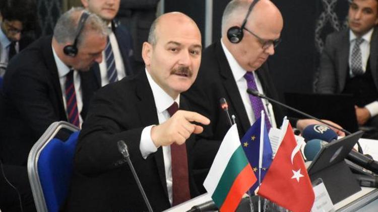 Bakan Soylu: Avrupa, okyanus ötesi bir ülkenin uydusu konumunda