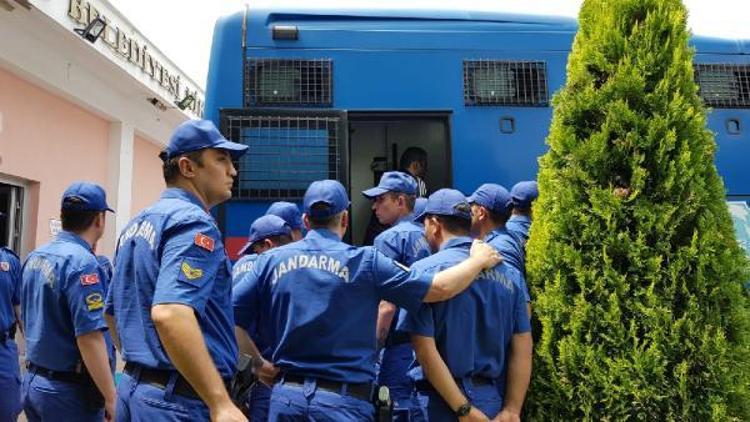 Boluda FETÖün çatı yapılanması davasında 79 sanığa hapis cezası