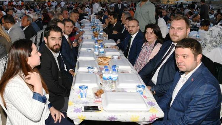 AK Parti Çanakkale İl Başkanlığından tarihi tabyada iftar