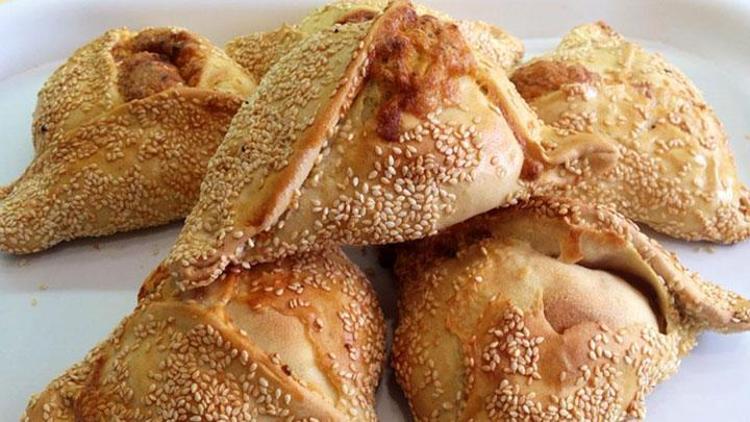 Pilavuna tarzı üzümlü çörek tarifi