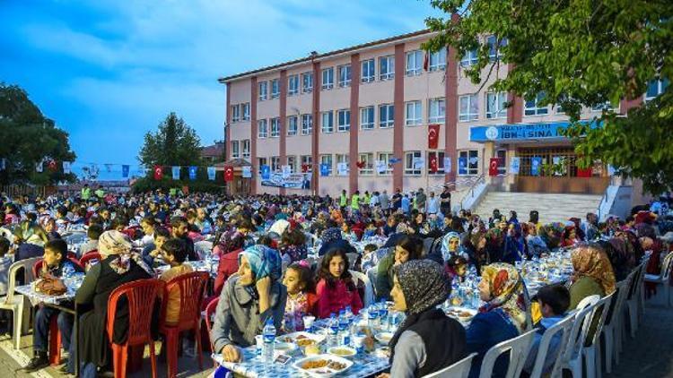 Malatyada mahalle iftarı