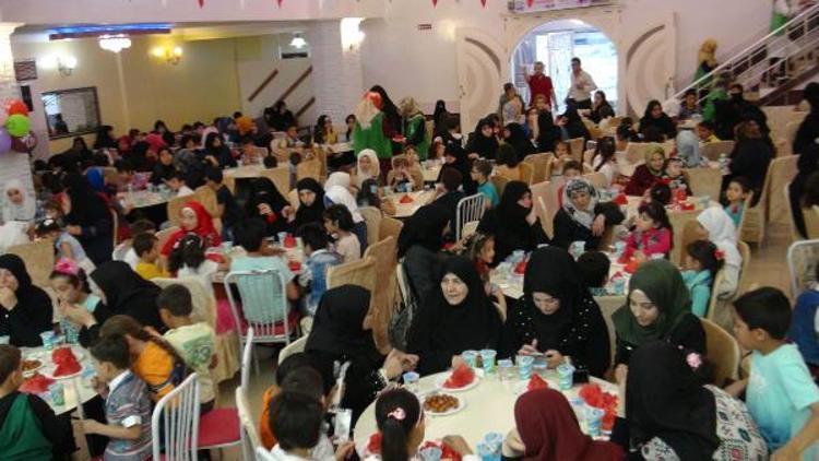 Kiliste İHH Suriyeli 600 yetim ve öksüz çocuğu iftar verdi