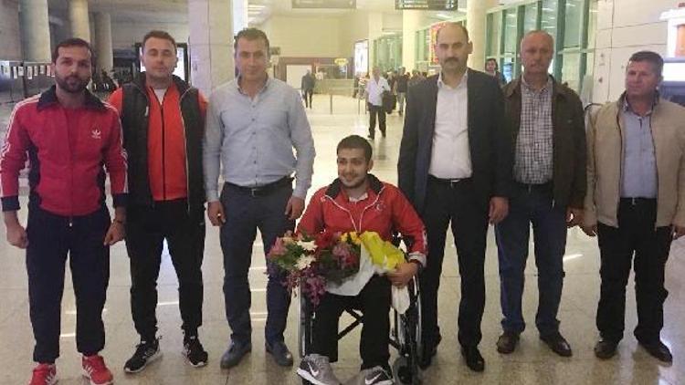 Bedensel Engelliler Avrupa Şampiyonu Karakoç yurda döndü