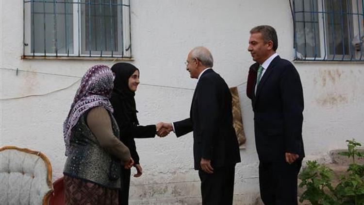 Kılıçdaroğludan burs verdiği kardeşlere ziyaret