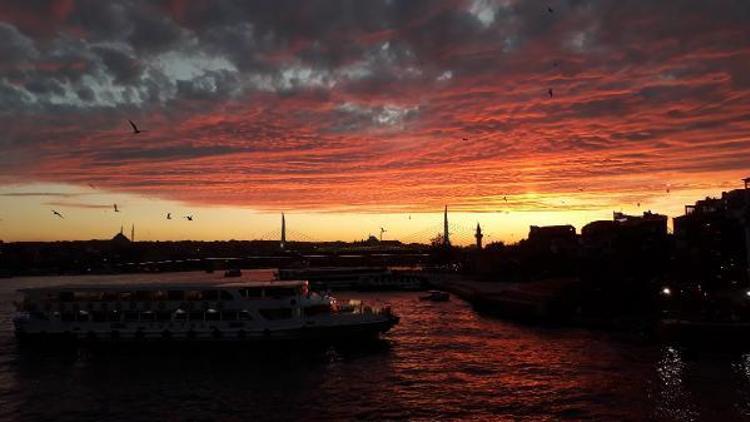 İstanbulda kartpostallık akşam güzelliği