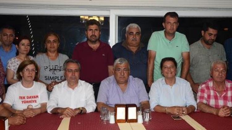 CHP Serik İlçe Teşkilatı iftar verdi