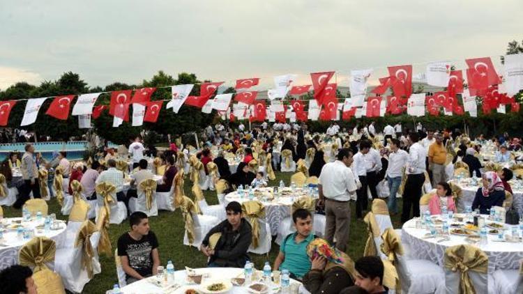 Kahramanmaraşta 400 yetim ve öksüze iftar