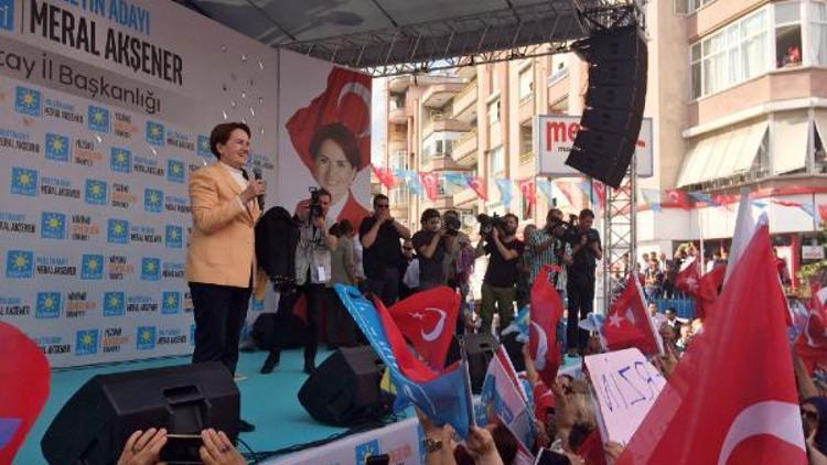 Akşener: Siyasetçinin görevi, vatandaş aç mı tok mu bilmek