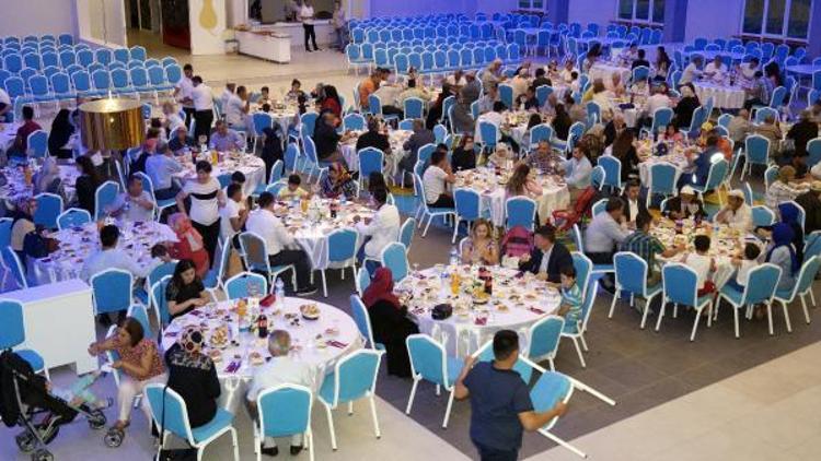 Şehit aileleri ve gazilerle iftar