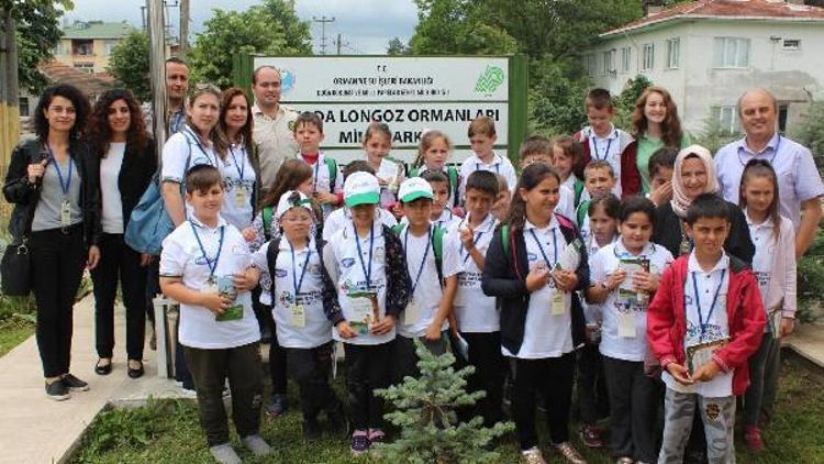 Lider Çocuk Tarım Kampına katılıp belgelerini aldılar
