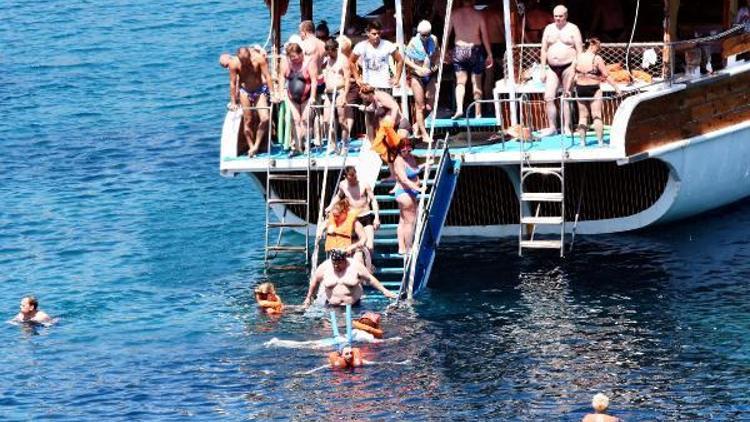 Bodrum koylarına turist akını