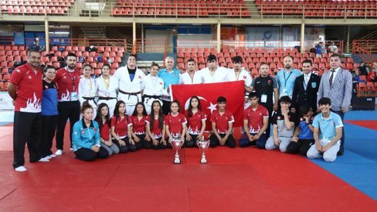 Balkan Şampiyonasında Türkiye zirvede