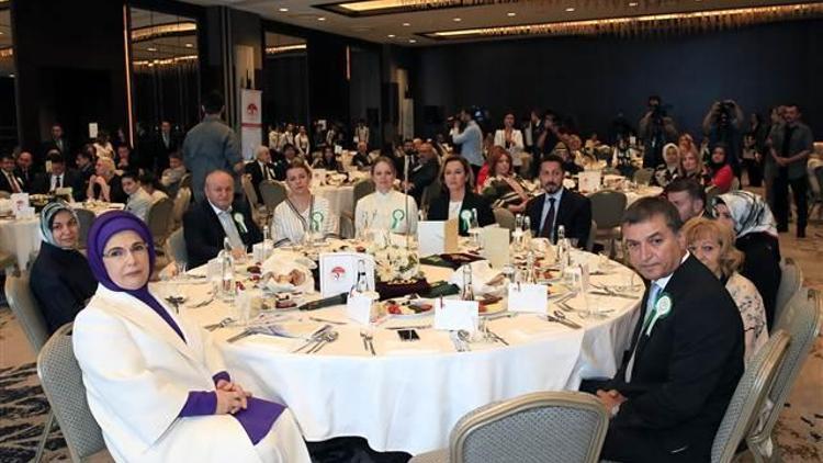 Emine Erdoğan TOGEM-DER iftarına katıldı