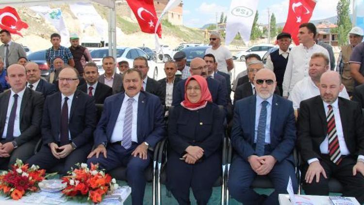Bakan Eroğlu: Gümbür gümbür seçimi kazanacağız