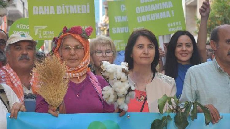 İzmirde Dünya Çevre Günü yürüyüşü