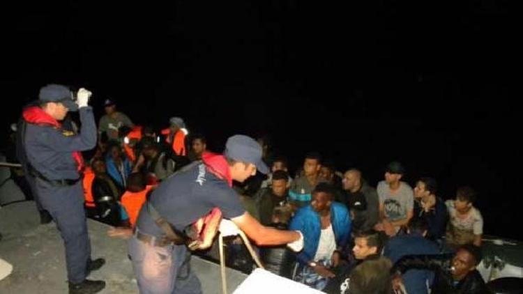 Ege Denizinde havadan görüntülenen kaçaklar yakalandı