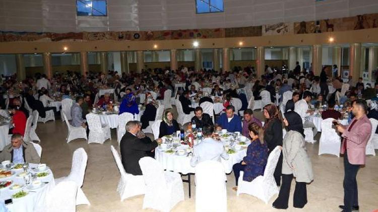 Nevşehir protokolü, şehit yakınları ve gazilerle iftarda buluştu