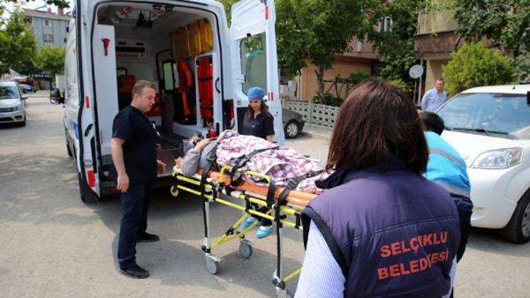 Selçuklu Belediyesi, hasta nakil ambulansıyla hizmet veriyor