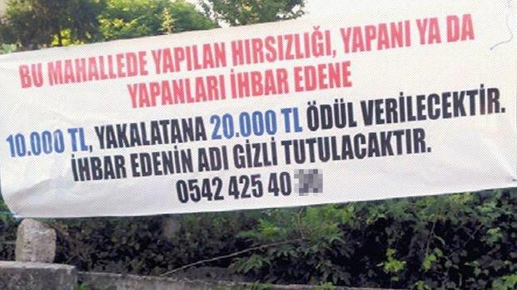 80 bin TLsi çalındı, bu pankartı astı