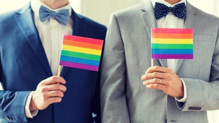 Flaş karar AB ülkeleri vatandaşlarının birlik dışından kişilerle eşcinsel evliliklerini tanımak zorunda