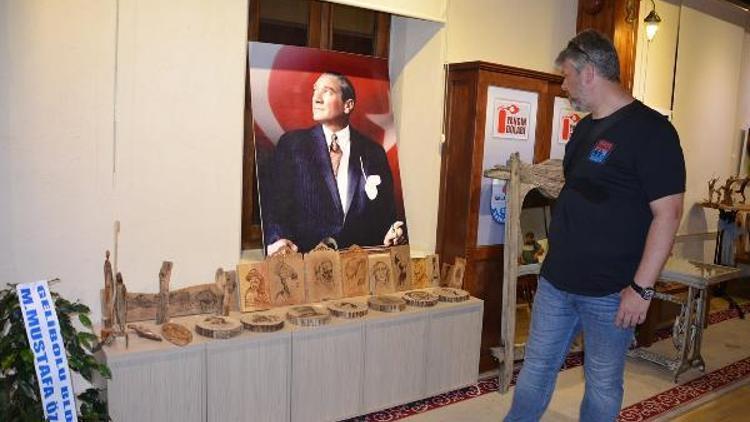 Saros Sualtı Fotoğrafları ve Gelibolunun Lodos Ağaçları sergisi açıldı