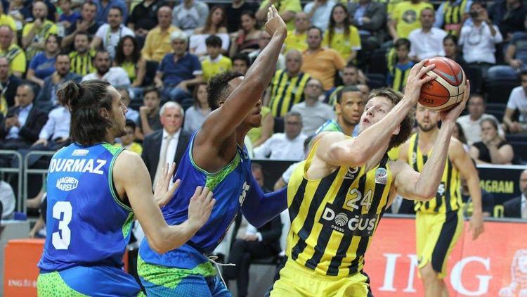 Fenerbahçe Doğuş, TOFAŞı yenerek seriyi 2-0a getirdi