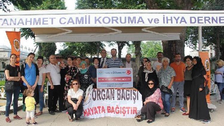Sultanahmet Camii’nde organ bağışçıları adına mevlid-i şerif okutuldu