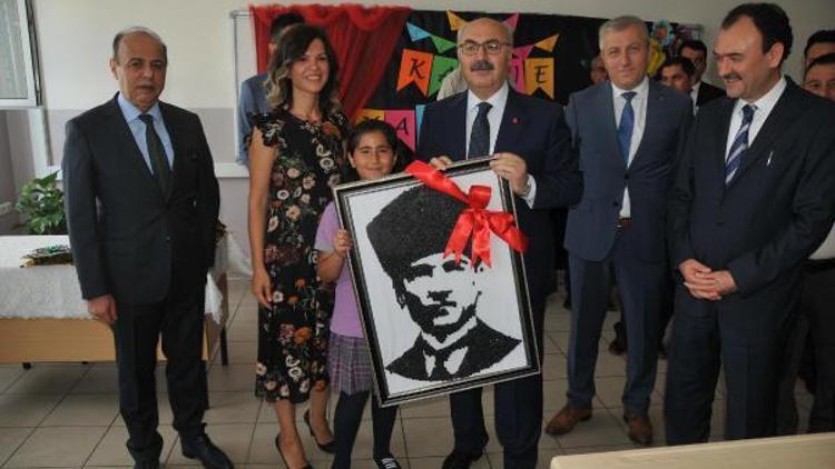 Aydında 178 bin öğrenci karne aldı