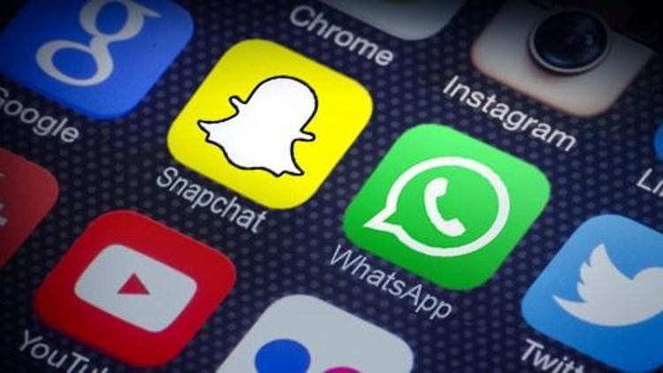 Dev şirket WhatsApp’ı ve Snapchat’i yasakladı