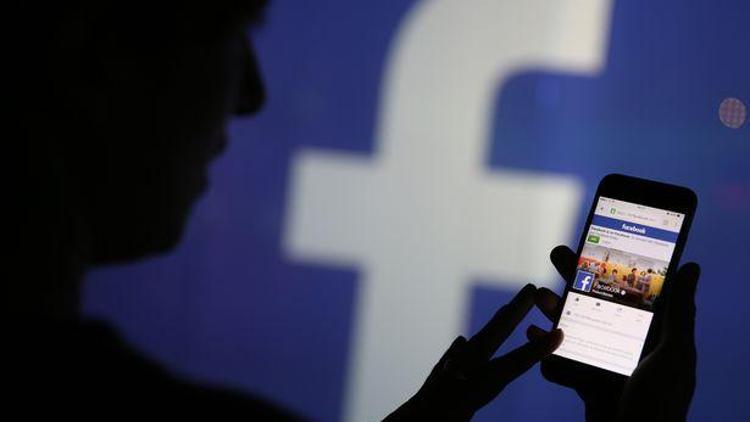 Facebook kullanıcı verilerini seçilmiş şirketlerle paylaştı