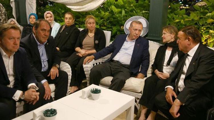 Cumhurbaşkanı Erdoğandan Demirören Ailesine taziye ziyareti