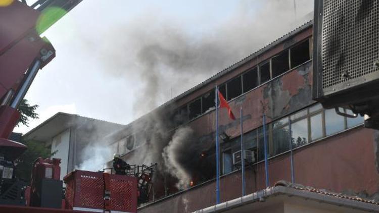 Ek fotoğraflar // Davutpaşada iplik fabrikasında yangın