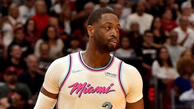 Wade: “Kararını basketbol üzerinden vereceğini düşünmüyorum”