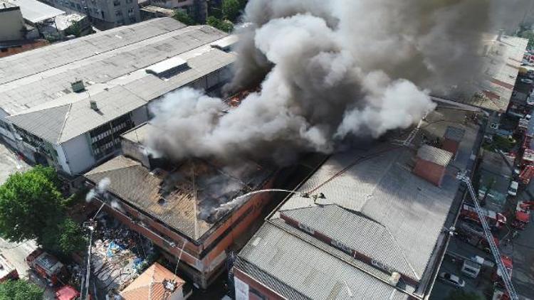 (Hava fotoğrafları) - Davutpaşada fabrikada yangın