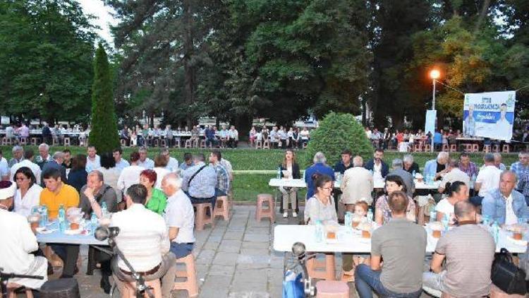 Tekirdağ Büyükşehir Belediyesinden soydaşlara Kırcaalide iftar