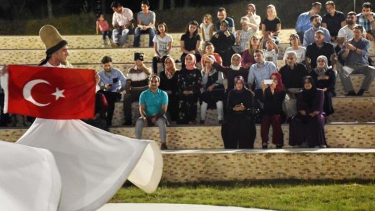 Şehit aileleri iftarında Türk bayrağı coşkusu