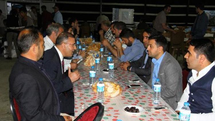 Bitliste elektrik dağıtım ve satış şirketlerinden 500 kişiye iftar