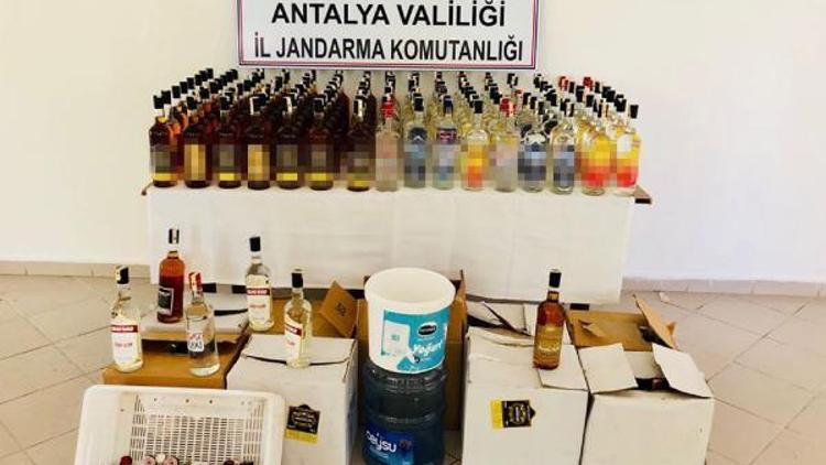 Antalyada gümrük kaçağı içki operasyonu