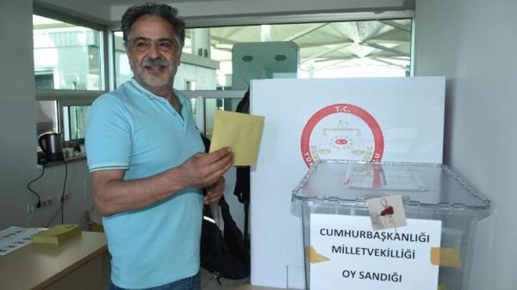 Trakya gümrüklerinde 5 günde 2 bin 876 kişi oy kullandı