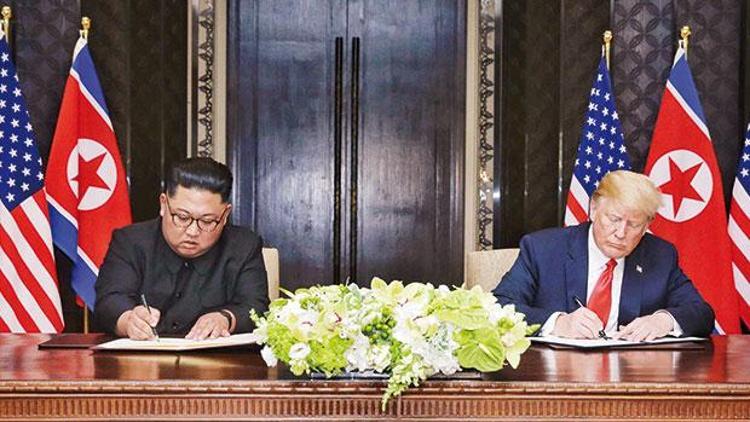 Alkış ve şüphe... ABD ve Kuzey Kore liderleri buluştu