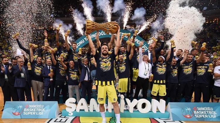 Fenerbahçe üst üste 3. kez şampiyon