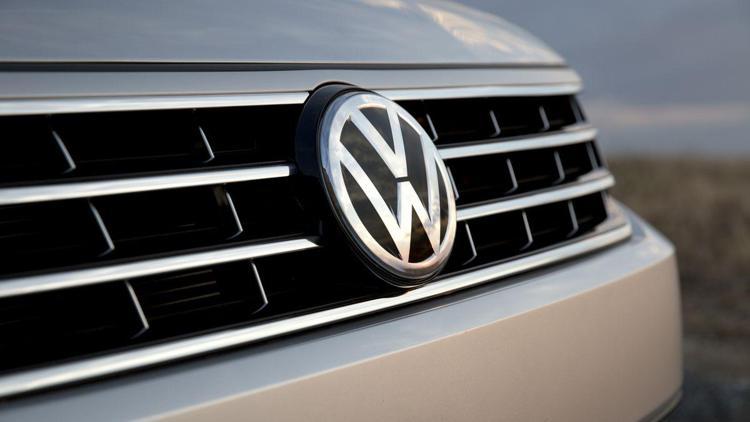 Volkswagen şirketine 1 milyar euroluk şok para cezası