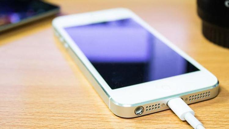 iPhoneların lightning kablosu yerini USB Type-Cye mi bırakıyor
