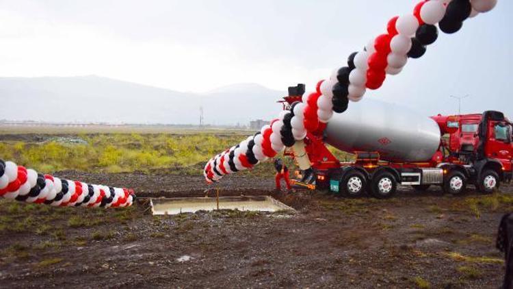 Erzincan hipodromunun temeli atıldı