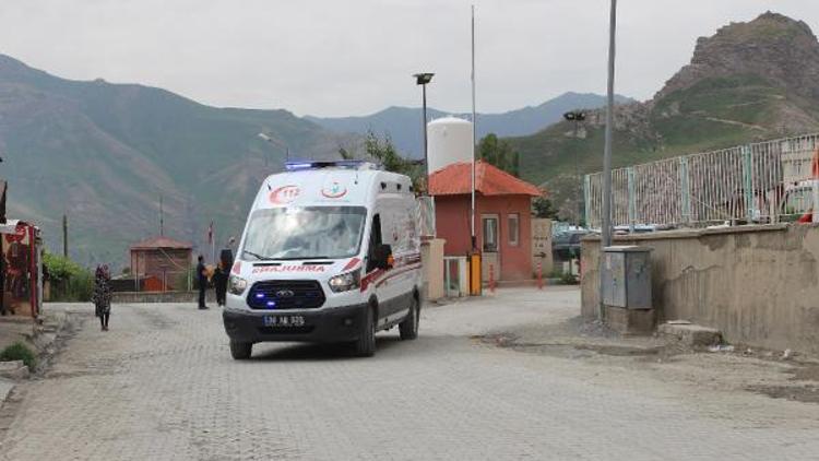 Hakkaride üs bölgesine PKK saldırısı: 1 şehit, 4 yaralı