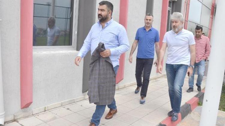 Eskişehirspor Ümit Özat ile görüştü