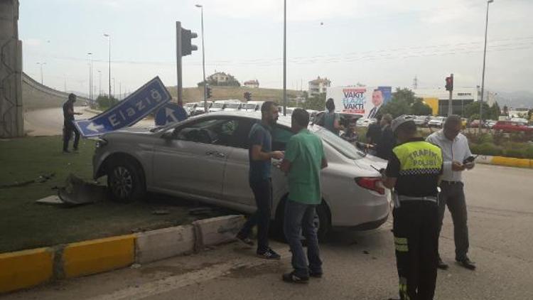 Elazığda trafik kazası: 1i çocuk, 4 yaralı