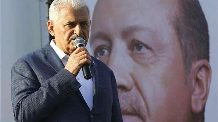 Başbakan Binali Yıldırım bayram namazı sonrasında konuştu